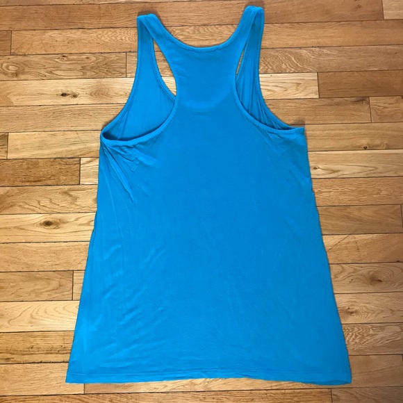 🌷Smart Set Tank Top - Picture 2 of 3